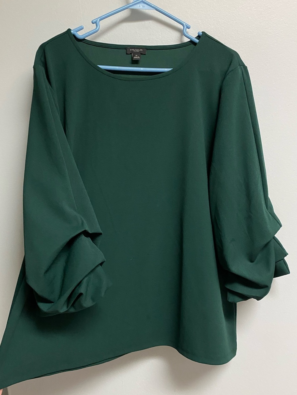 BEAUTIFUL CLASSY ANN TAYLOR TOP - XL - Picture 3 of 7